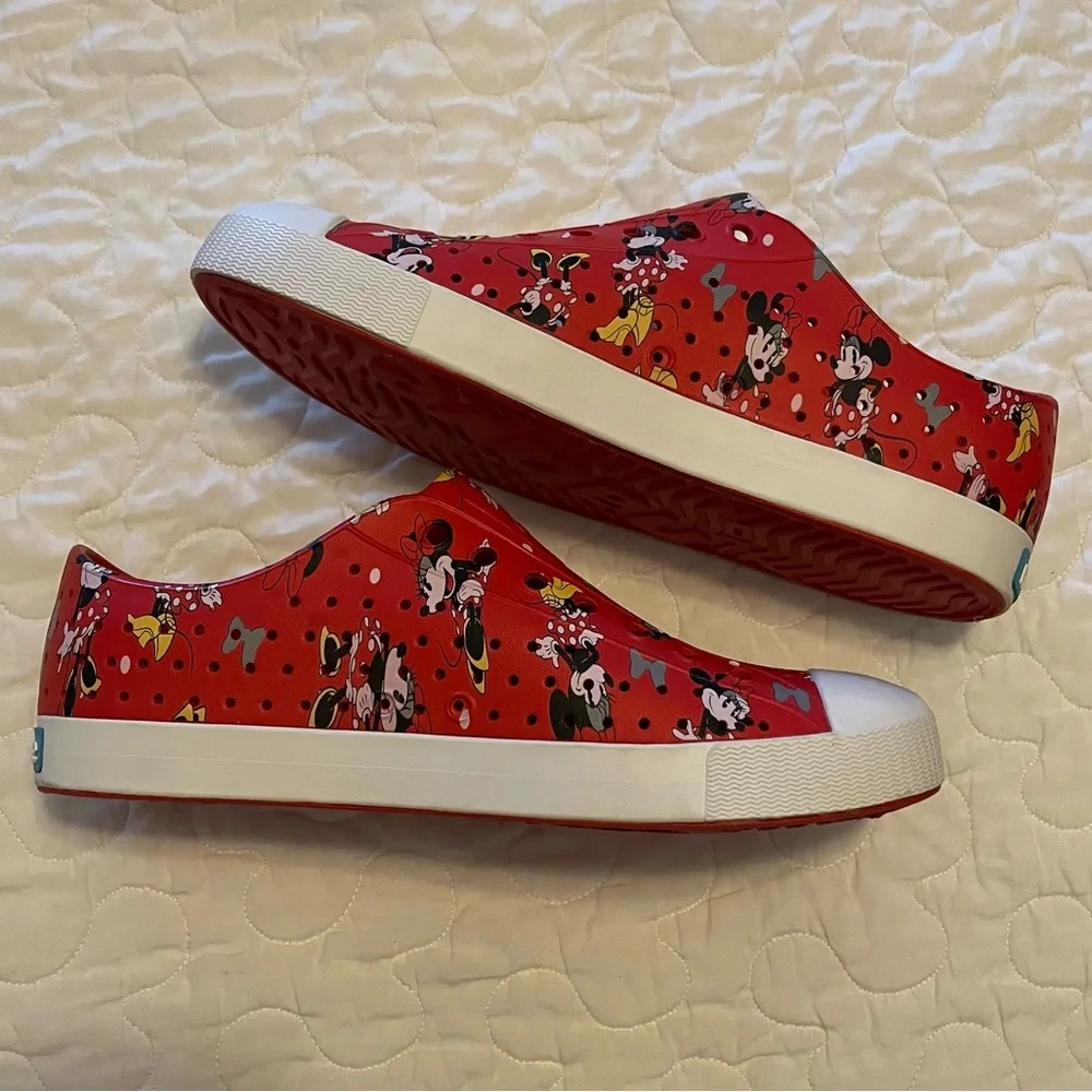 NWOT Native shoes Disney Minnie Mouse slip on 10 - Picture 3 of 7